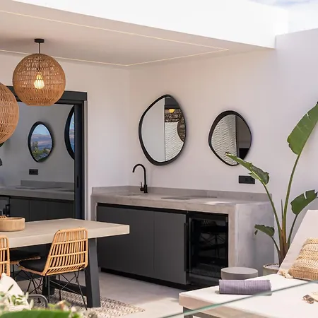 Casa Serena 아파트